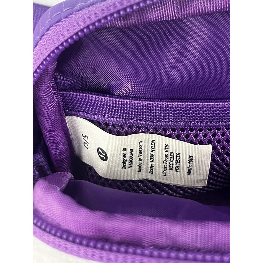 Lululemon 1L Everywhere Belt Bag, Dark Purple- Fanny Pack- Vacation-crossbody - Picture 4 of 5